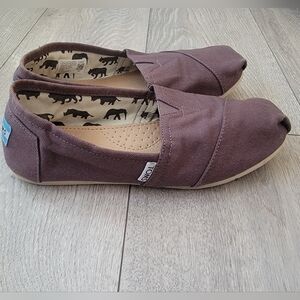 Toms Shoes